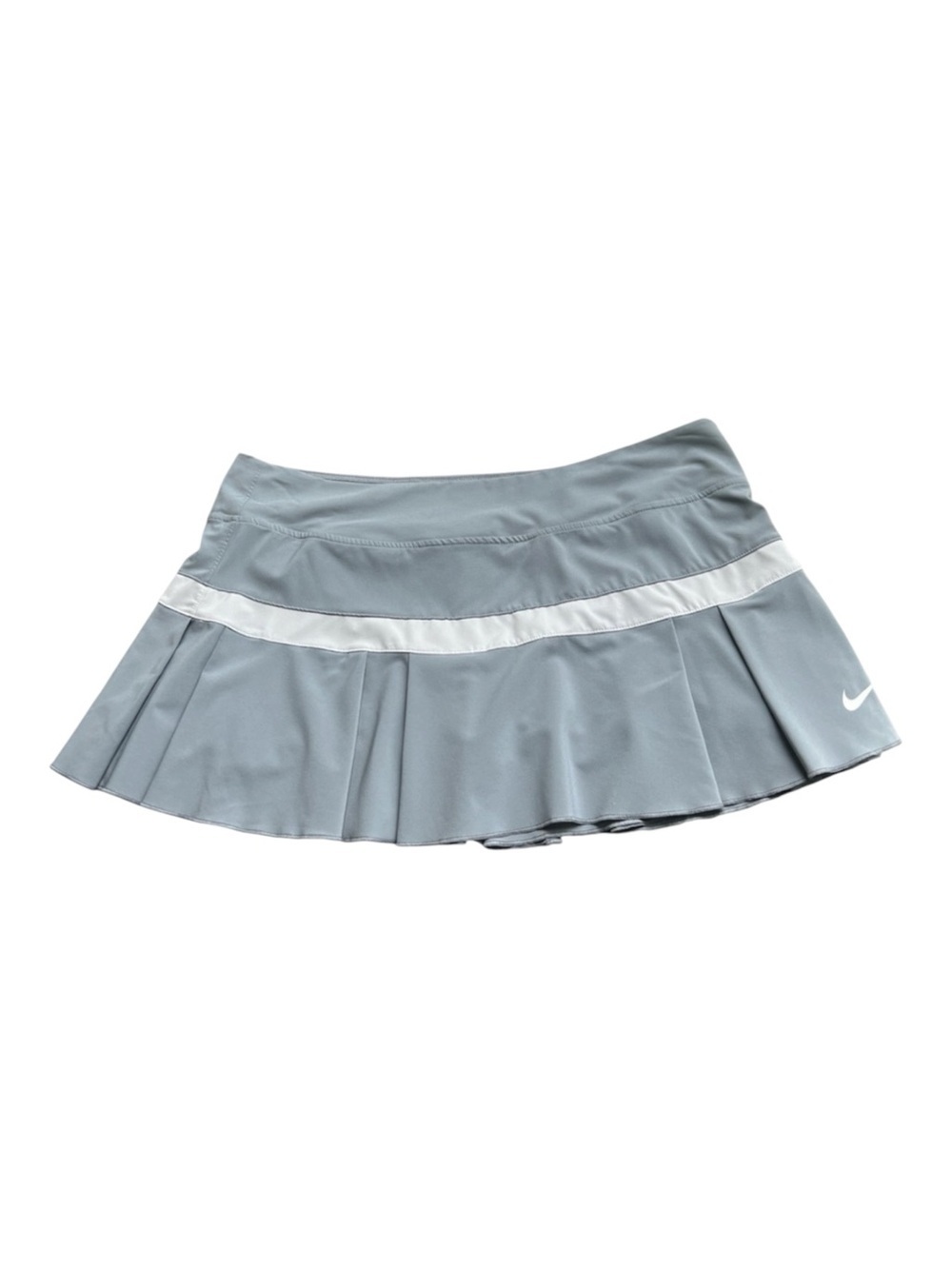 Nike Victory dry fit gray and white tennis Pleated skirt, size large NEW